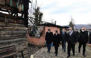 Vali Atay’dan evi yanan vatandaşa geçmiş olsun...