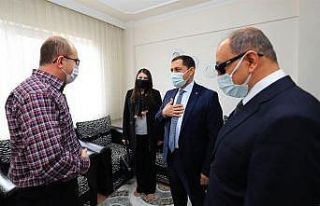 Vali Masatlı ile eşinden engelli, yaşlı ve hastalara...