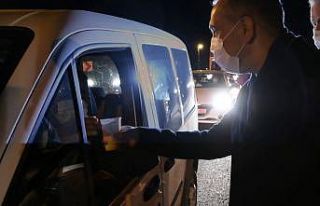 Vali sürücülere ve polislere çorba ikram etti