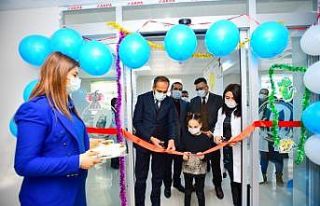 Van YYÜ’de Çocuk Diş Hekimliği kliniği açıldı