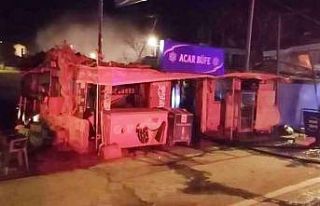Yangında büfe kül oldu
