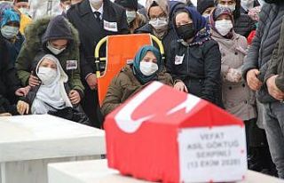 Yangında ölen uzman çavuş ile oğlu son yolculuğuna...