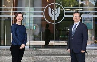Yaşar Üniversitesi akademisyenlerine uluslararası...
