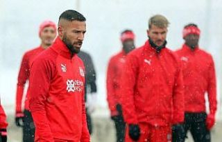 Yasin Öztekin, Sivasspor’a veda etti!