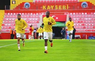 Yeni Malatyaspor’a Tetteh ve Acquah şoku