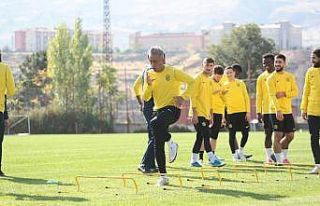 Yeni Malatyaspor’da Cueva ile yollar ayrıldı