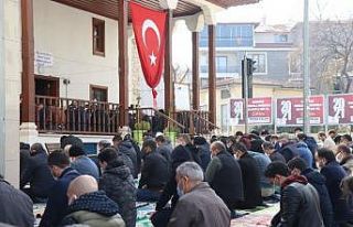 Yeni yılın ilk Cuma namazı tedbirler kapsamında...