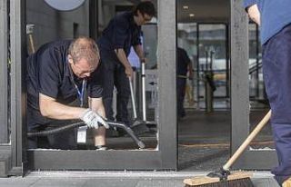 Yeni Zelanda parlamentosuna baltalı saldırı