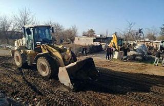 Yenişehir’de yol iyileştirme çalışmaları devam...