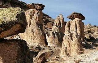 Yeşilhisar Akköy’deki peri bacaları turizme kazandırılmayı...