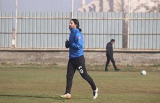Yiğitcan Erdoğan yeniden Elazığspor’da