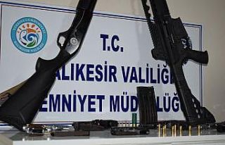 Yılın ilk saatlerinde 4 mahalleye eş zamanlı operasyon