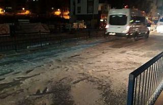 Yollar buz tuttu, vatandaşın imdadına Aydın Büyükşehir...