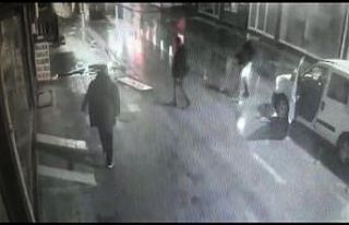 Yozgat’ta polislerin bayrak hassasiyeti yüreklere...
