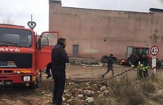 Yüksek gerilim hattı altında yangın