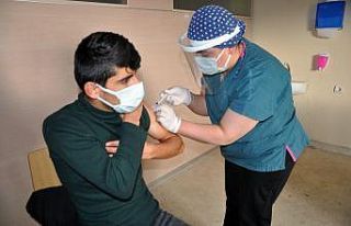 Yüksekova’da ilk korona virüs aşısı yapılmaya...