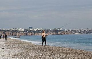Yurdun dört bir yanı karla kaplıyken Antalya’da...