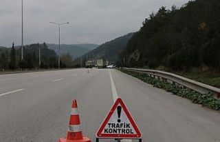 Yurt genelinde yük taşıyan araçlara yönelik denetimler...