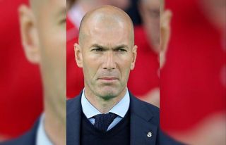 Zinedine Zidane’ın korona virüs testi pozitif...