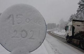 Zonguldak-Ereğli yolunda kar yağışı sürüyor