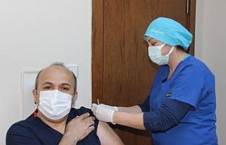 Zonguldak İl Sağlık Müdürü Covid-19 aşısı...