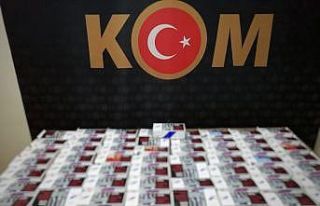 11 bin 400 adet içi tütün doldurulmuş makaron...