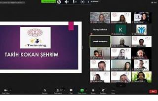 "13 İl 1000 eTwinner" çevrimiçi eTwinning...