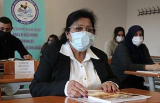66 yaşında liseden mezun oldu, yeni hedefi üniversite...