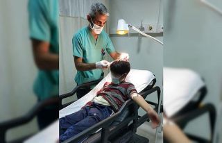 6 yaşındaki çocuk 13 yaşındaki ağabeyini odunla...