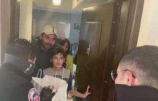 9 yaşına giren Kutan’a yunus ekiplerinden doğum...