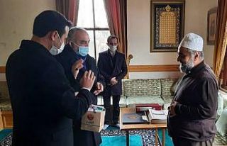 Abdullah Mihal Gazi’nin sanduka örtüsünün hattını...
