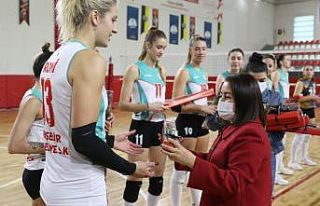 Adam Voleybol Play Off’a bir adım daha yaklaştı