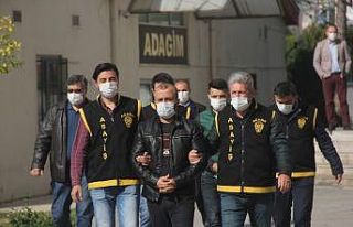 Adana’da aranan iki hükümlü yakalandı