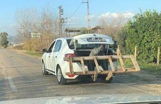 Adana’da trafikte şaşırtan görüntü