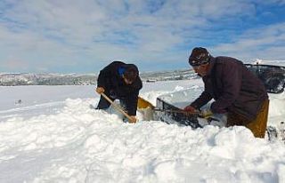 Ailesine yardım için gittiği yaylada mahsur kaldı