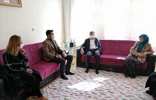 AK Parti Aksaray heyeti şehit ailelerini ziyaret...