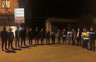 AK Parti Gençlik Kolları ve vatandaşlardan polise...