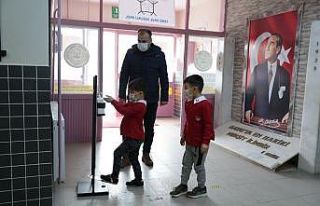 Akhisar Belediyesinden yüz yüze eğitime başlayan...