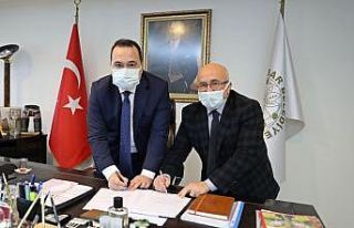 Akhisarlı çocuklar 2021 yılında da ücretsiz sütle...