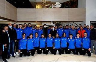 Alaçatıspor kampa girdi