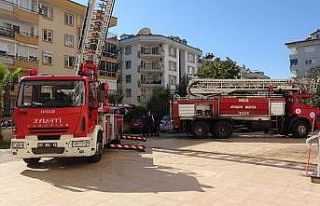 Alanya’da apartmanda yangın paniği