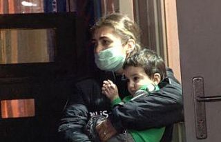 Alkollü sürücü çocuklarının içinde bulunduğu...