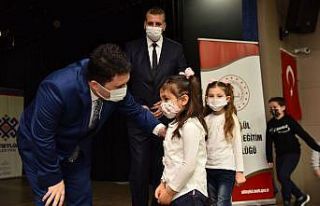 Altıeylül Belediyesi öğretmenleri ve öğrencileri...