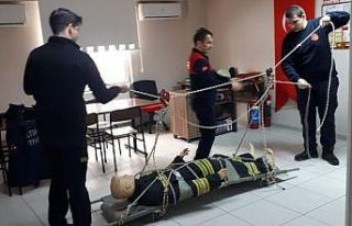 Altınova itfaiyede eğitimsiz gün yok