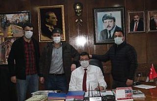 Amasralı Kazmacı ustalarından Kaya’ya tebrik...