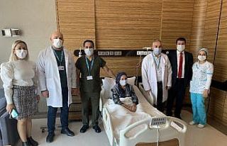 Ameliyatsız kalp kapağı değişti sağlığına...