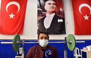 Ankara Büyükşehir Belediyesi’nden halter sporuna...