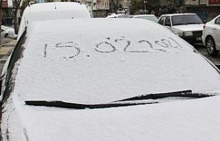 Ankara’da beklenen kar yağışı başladı