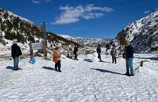 Antalya’da 1825 rakımlı Alacabel’de yolcuların...