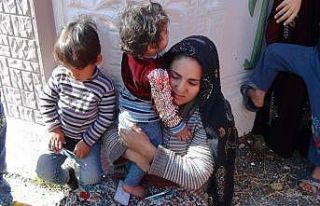 Antalya’da evdeki yangında mahsur kalan çocukları...